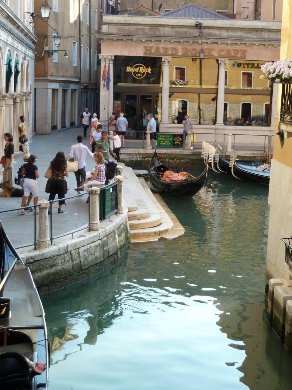 Ca' Alle Gondolette Venecia Exterior foto